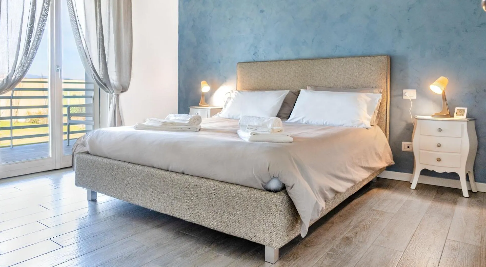 Gli Oleandri Sul Lago - Comfort E Relax Дезенцано-дель-Гарда